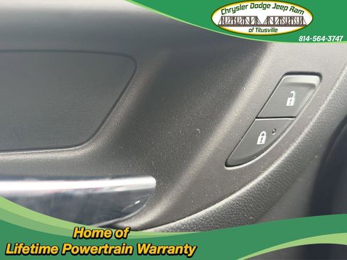 Used 2023 Chevrolet Equinox LT AWD/4WD image 17