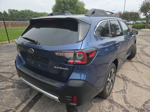 Used 2022 Subaru Outback Limited AWD/4WD image 5