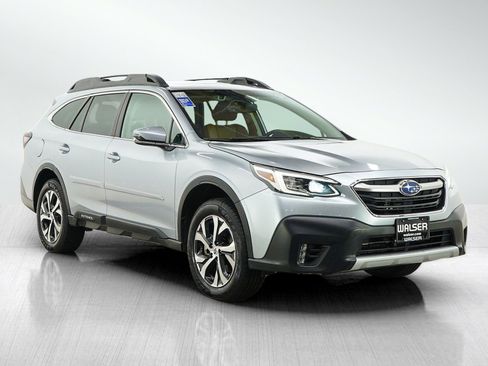 Used 2022 Subaru Outback Limited AWD/4WD image 7