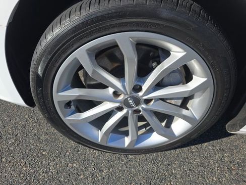 Used 2019 Audi A4 2.0T Premium Plus w/ Premium Plus Package image 11