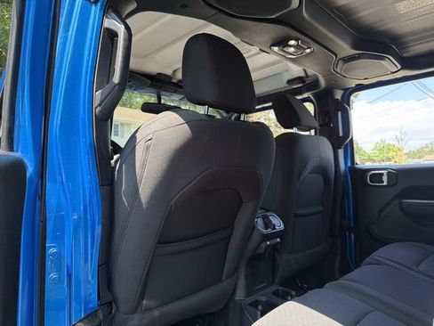 Used 2022 Jeep Wrangler Unlimited Sport AWD/4WD image 19