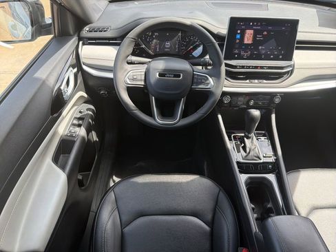 Used 2025 Jeep Compass Limited AWD/4WD image 23