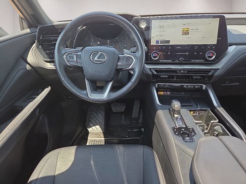 Used 2024 Lexus TX 350 AWD w/ Captains Chair Package image 21