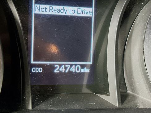 Used 2024 Toyota Camry SE FWD image 19