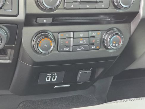Used 2018 Ford F150 XLT w/ Equipment Group 302A Luxury AWD/4WD image 20