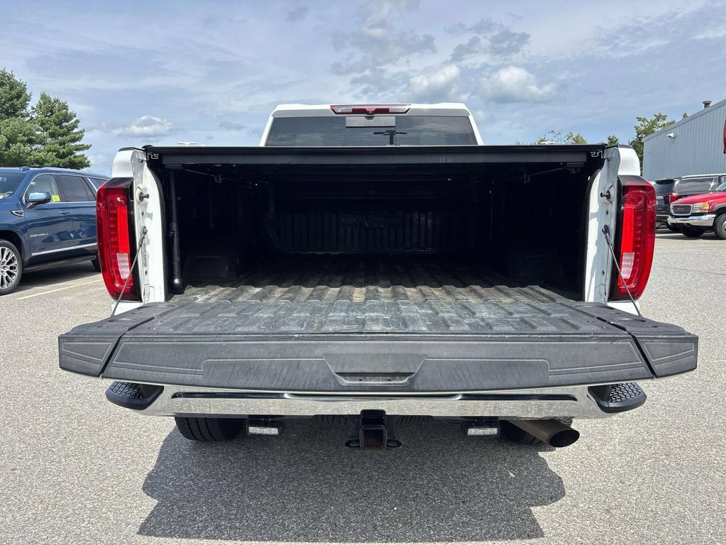 Used 2022 GMC Sierra 2500 SLT w/ SLT Convenience Package AWD/4WD image 15