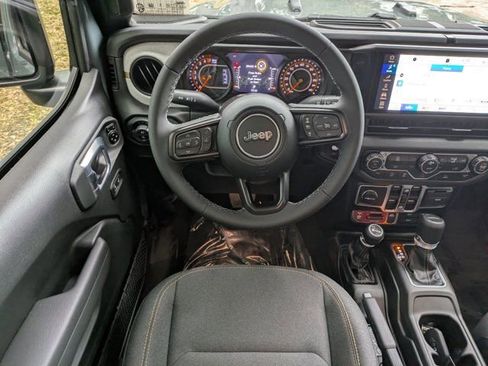 New 2026 Jeep Gladiator Willys image 13
