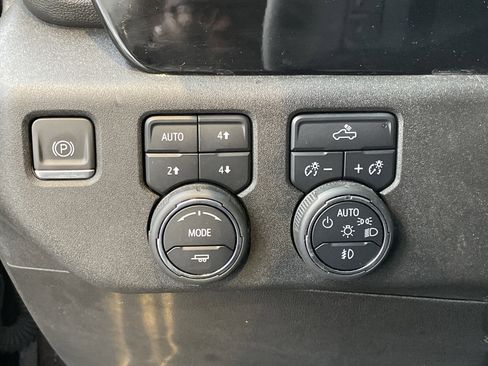 Used 2024 Chevrolet Silverado 1500 RST w/ Convenience Package II AWD/4WD image 33
