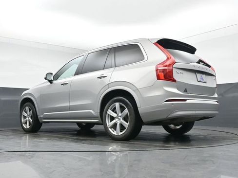 Used 2023 Volvo XC90 B5 Core image 40