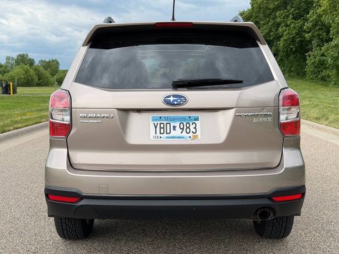 Used 2015 Subaru Forester 2.5i Limited w/ Popular Package #2 AWD/4WD image 4