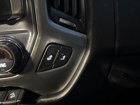 Used 2018 Chevrolet Silverado 1500 LT w/ Texas Edition image 32