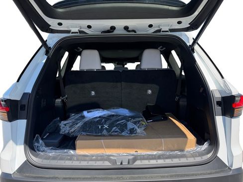 New 2026 Lexus TX 350 AWD image 8