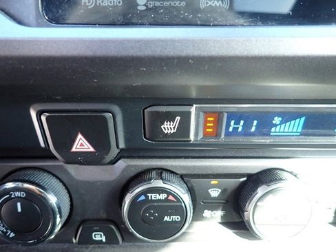 Used 2019 Toyota Tacoma TRD Off-Road image 25