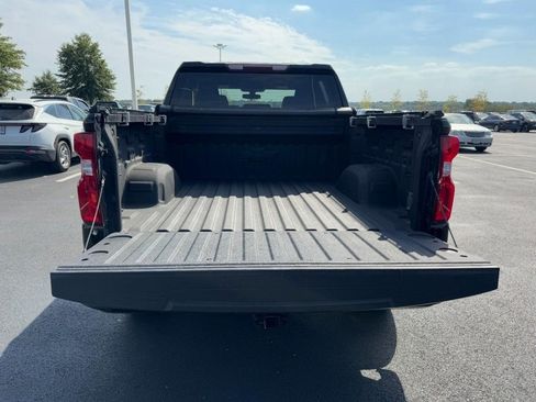 Used 2020 Chevrolet Silverado 1500 Custom w/ Custom Value Package image 6