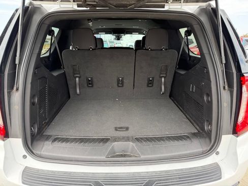 Used 2024 GMC Yukon XL SLE w/ Max Trailering Package AWD/4WD image 9