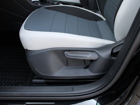 New 2025 Volkswagen Taos S image 5