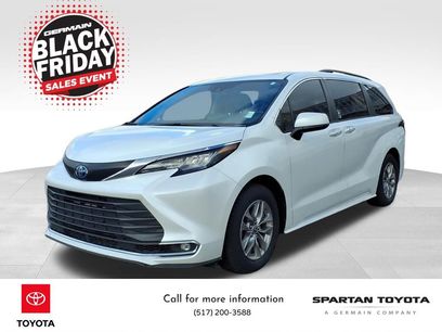 Used 2022 Toyota Sienna XLE