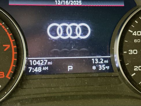 Used 2024 Audi Q5 2.0T Premium w/ Convenience Package image 19