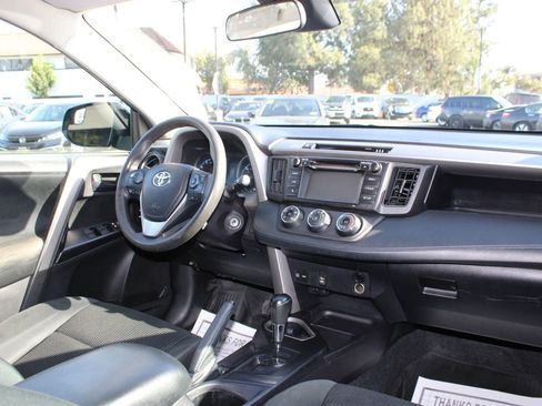 Used 2018 Toyota RAV4 LE w/ All Weather Liner Package FWD image 17
