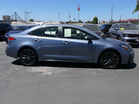 Used 2024 Toyota Corolla SE w/ SE Package FWD image 2