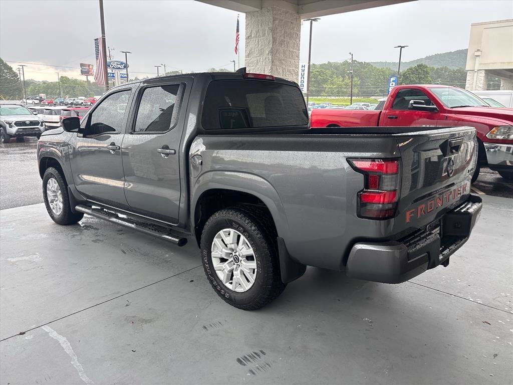 Used 2023 Nissan Frontier SV w/ Tow Package AWD/4WD image 2