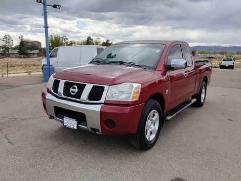 Used 2004 Nissan Titan SE image 1