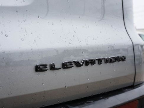 Used 2024 GMC Acadia Elevation image 7