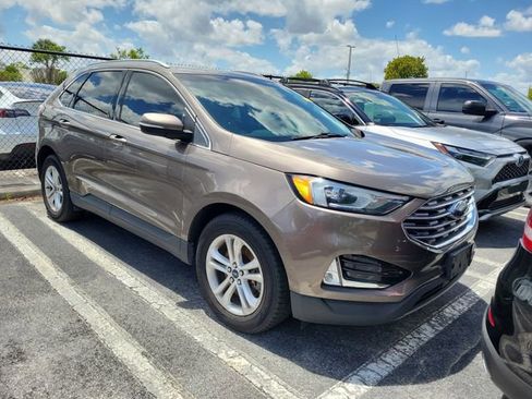 Used 2019 Ford Edge SEL w/ Equipment Group 201A AWD/4WD image 4