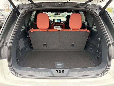 New 2026 Lincoln Aviator Reserve AWD/4WD image 7