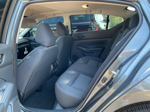 New 2026 Nissan Altima 2.5 SV FWD image 10