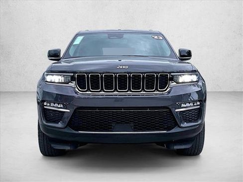 Used 2023 Jeep Grand Cherokee Limited RWD image 3