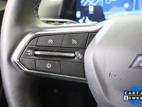 Used 2025 Chevrolet Equinox LT FWD image 29