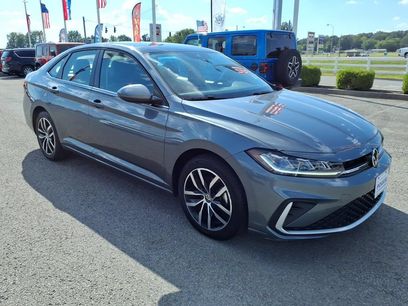 Used 2025 Volkswagen Jetta SE