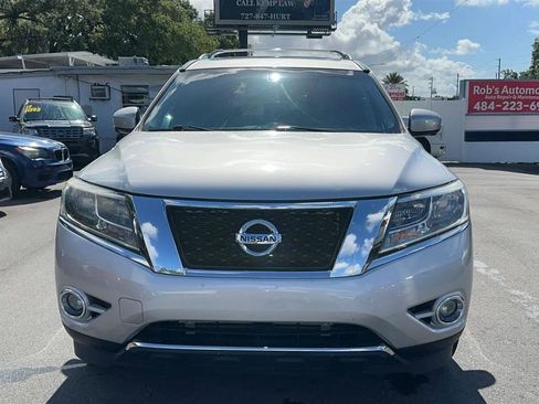 Used 2015 Nissan Pathfinder Platinum FWD image 4