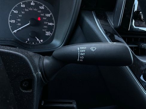 Used 2024 Toyota Corolla LE image 30