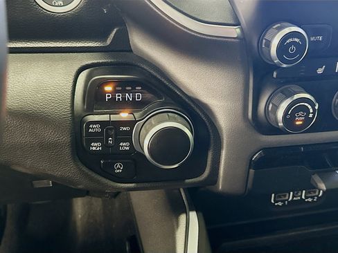 Used 2024 RAM 1500 Big Horn image 24