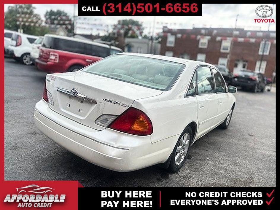 Used 2002 Toyota Avalon XLS FWD image 5