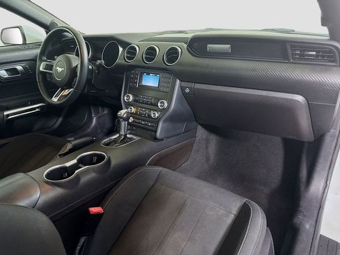 Used 2019 Ford Mustang Coupe RWD image 28