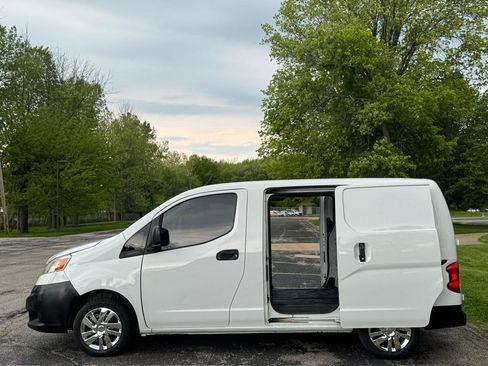 Used 2013 Nissan NV200 S w/ Cruise Control Pkg FWD image 24