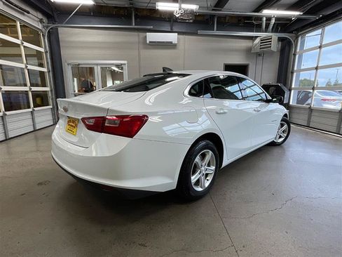 Used 2023 Chevrolet Malibu LS FWD image 5