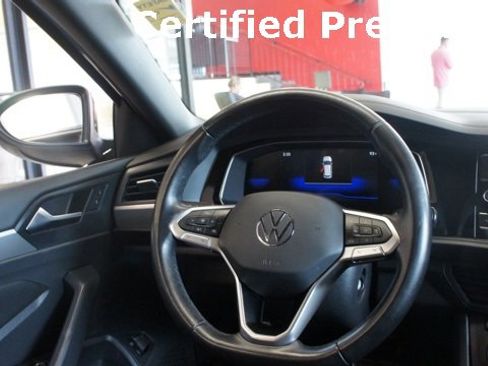 Certified 2023 Volkswagen Jetta Sport image 12