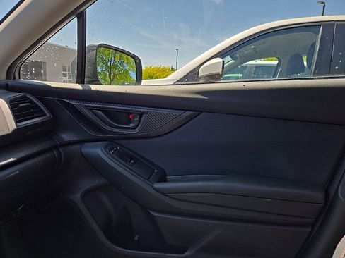 Used 2018 Subaru Crosstrek 2.0i Premium AWD/4WD image 18