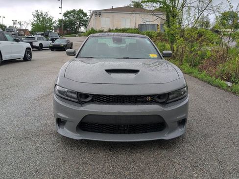 Used 2019 Dodge Charger Scat Pack w/ Dynamics Package RWD image 2