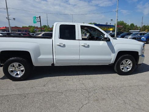 Used 2017 Chevrolet Silverado 1500 LT w/ All Star Edition AWD/4WD image 6