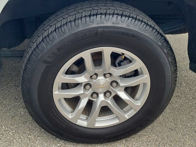 Used 2021 Chevrolet Silverado 1500 LT AWD/4WD image 9