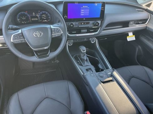 New 2026 Toyota Grand Highlander Limited image 19