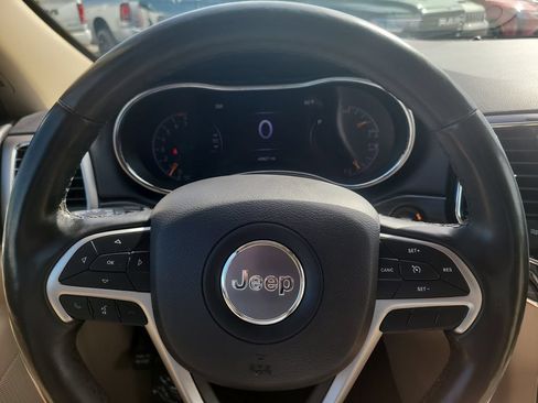 Used 2020 Jeep Grand Cherokee Limited RWD image 34