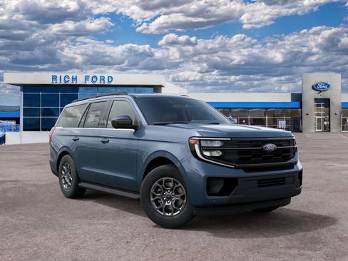 New 2027 Ford Expedition Active AWD/4WD image 4
