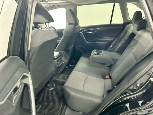 Used 2019 Toyota RAV4 XLE w/ Convenience Package image 20