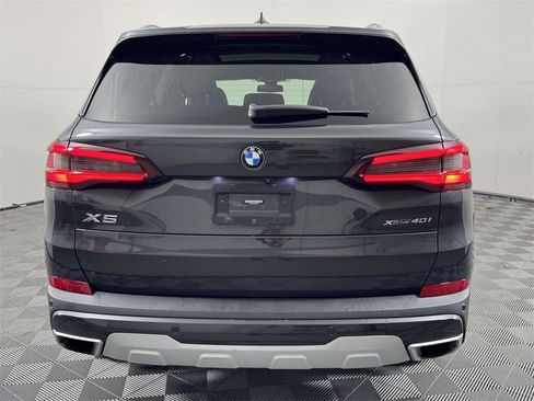 Used 2023 BMW X5 xDrive40i w/ Premium Package image 9